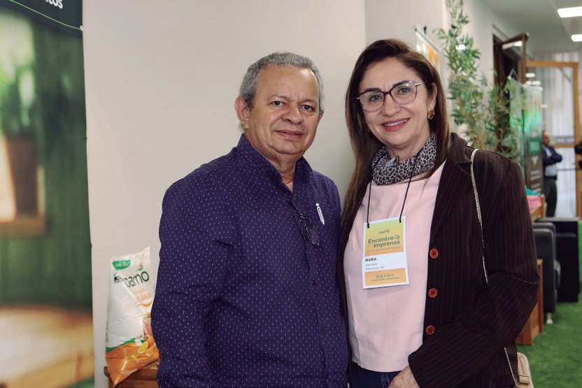 Vanderley e Maura Mota lado a lado