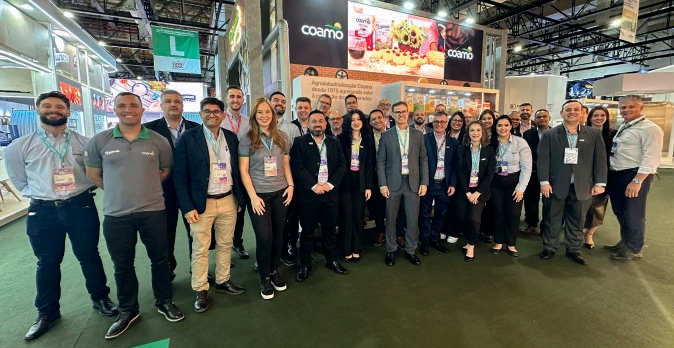 Equipe Coamo Alimentos na APAS Show 2026