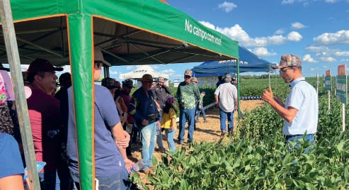 Evento em Laguna Carap&atilde;