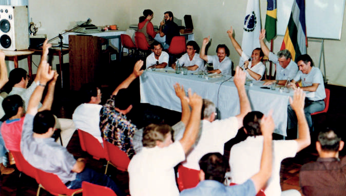 Assembleia de fundação da Credicoamo, em 1989