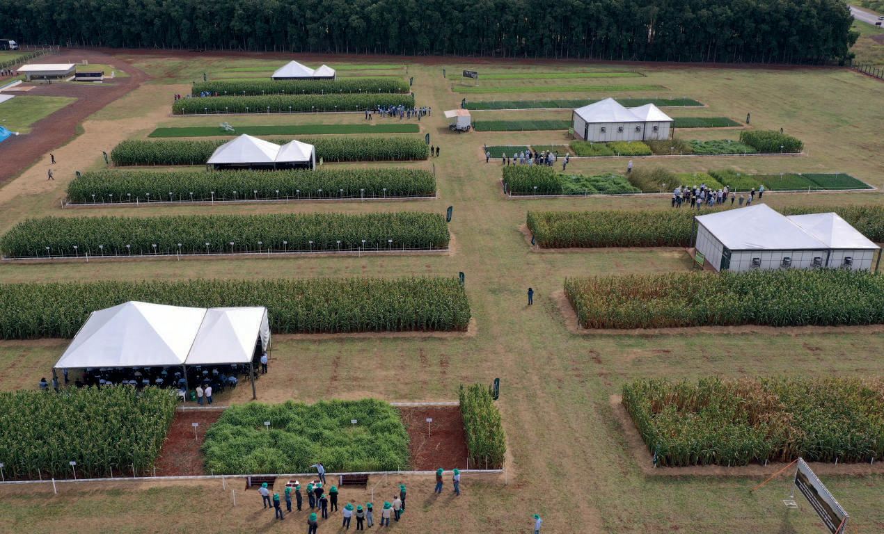 Vista aérea do Encontro de Inverno na Fazenda Experimental