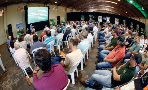Reuni&atilde;o em Bela Vista do Para&iacute;so